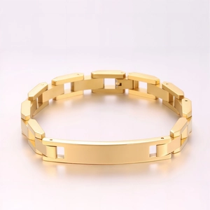 Vue de dessus d'un bracelet en acier titane doré poli avec plaque courbe personnalisable