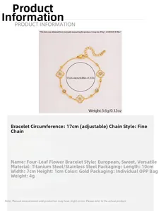 Detailansicht des goldenen Kleeblatt-Armbands mit weißen Akzenten und Maßen 17cm plus 4cm Verlängerung