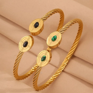 Bracelet jonc câble en acier inoxydable plaqué or 18K avec pierres ovales vertes et noires