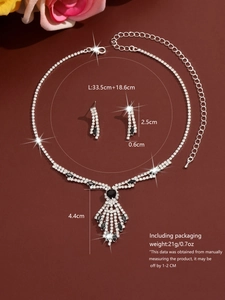 Detailed size chart of rhinestone necklace and earrings set with length specifications