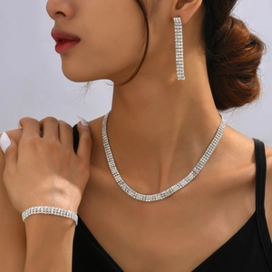 Elegant 3-piece silver bridal jewelry set with sparkling rhinestones for formal occasions