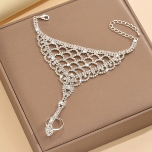 Elegante pulsera de dedo con malla de diamantes de imitación plateada para mujer