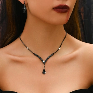 Gothic vampire wedding jewelry set with black crystal necklace and teardrop earrings