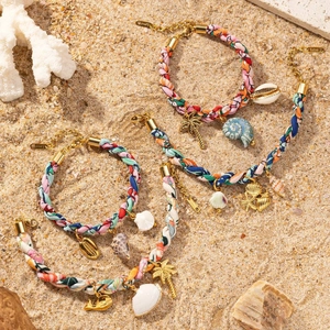 Ensemble de bracelets de plage tissés avec breloques d'étoile de mer et coquillages