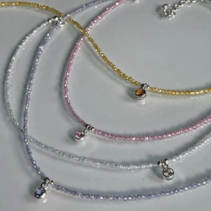 Collana di Perline Sfaccettate in Rame Minimalista da Donna Con Ciondolo Tondo in Zirconia Elegante Catena a Girocollo Gioielli