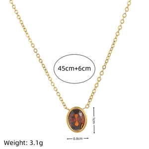 Collier en acier titane avec zircon ambre et chaîne plaquée or 18 carats pour femme