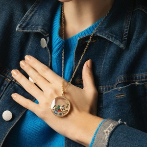 Collier médaillon rétro en or 18 carats avec breloques œil et étoile colorées