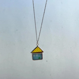 Bunte Pilzhaus Anhänger Halskette mit einer 14k versilberten Kette für Damen