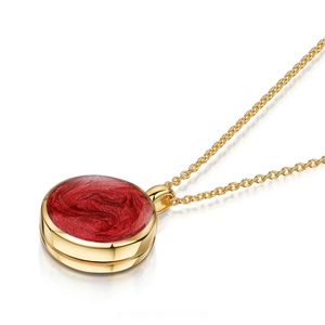 Macro de colgante redondo chapado en oro de 18k con esmalte rojo marmoleado y cadena pulida