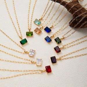 Collana con Pendente Pietra Portafortuna 12 Mesi in Acciaio Inossidabile Placcato Oro 14K per Donna Zirconia Rettangolare Gioielli
