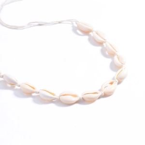 Collier ras du cou en coquillages naturels pour un style de plage bohème fait main