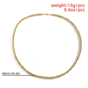 Goldene Perlenkette mit 60 cm Länge und 13 g Gewicht sowie sicherem Karabinerverschluss
