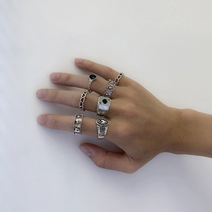 Set of 6 vintage hip-hop rings featuring Ace of Spades and geometric punk designs for men