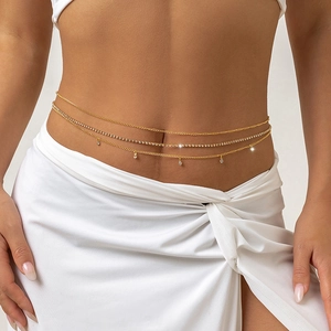 Chaîne de corps dorée multicouche avec paillettes et strass pour la plage et fêtes