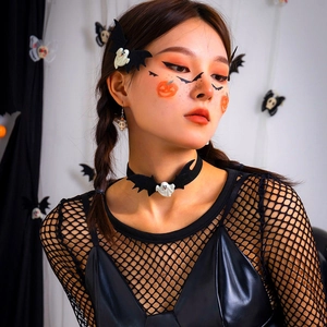 Set choker gotico di Halloween con motivi a zucca e fantasmi e fermagli per capelli