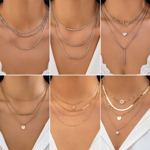 Layered Necklaces For Women Alloy Copper Minimalist Snake Chain Elegant Heart Moon Pendant Geometric Jewelry Gift