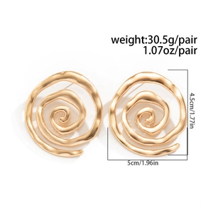 Detaillierte Größentabelle für goldene Spiralohrringe mit 5 cm Breite und 30,5 g Gewicht