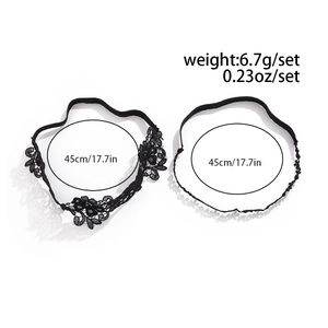 Detail der gotischen schwarzen Beinkette aus Spitze mit Größe 45 cm und Gewicht 6,7 g