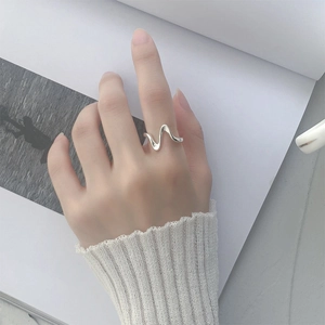 Bague ouverte argentée minimaliste en forme de vague, style coréen chic pour femme