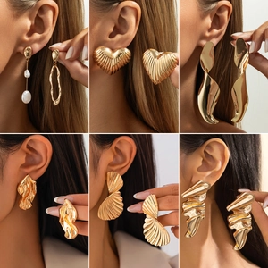 Orecchini a Bottone Plissettati in Metallo Liquido Irregolare per Donna Orecchini Geometrici a Cuore in Lega Oro Argento Vintage Gioielli