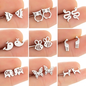 Retro Stainless Steel Animal Stud Earrings For Women Mini Giraffe Snake Fish Cat Dog Elephant Owl Bee Butterfly Jewelry Gift