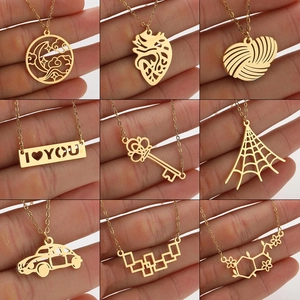 Roestvrij Staal Hanger Ketting Voor Vrouwen Opengewerkt Maan Hart Moleculair Sleutel Spinnenweb Auto Geometrie Vintage Sieraden