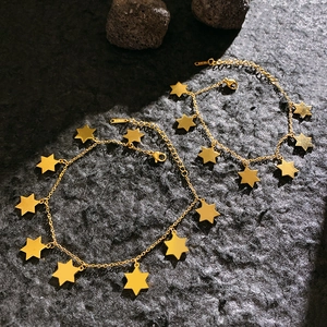 Elegantes goldenes Hexagramm-Sternarmband aus Edelstahl mit verstellbarem Karabinerverschluss
