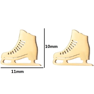 Golden ice skate stud earrings in stainless steel, measuring 10mm height and 11mm width