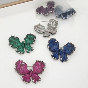 Luxury Copper Zircon Butterfly Brooch For Women Gold Plated Sparkling Rhinestone Breastpin For Wedding Party Dress Suit Accessories