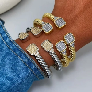 Bracelet Jonc et Bague de Luxe en Cuivre Plaqué Or 18K Câble Torsadé Ouvert Zirconium Extrémité Carrée Bijoux Mode Femme