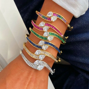 Parure de Bijoux en Cuivre Plaqué Or Bracelet Ouvert et Bague avec Zirconium Coloré en Forme de Poire pour Mariage Femme