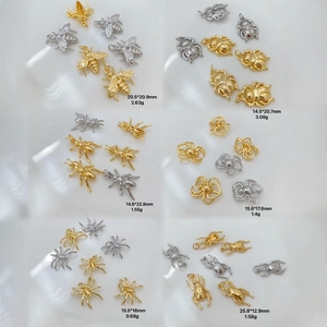 Lot de breloques insectes mini avec abeille et araignée pour bijoux DIY en or et argent