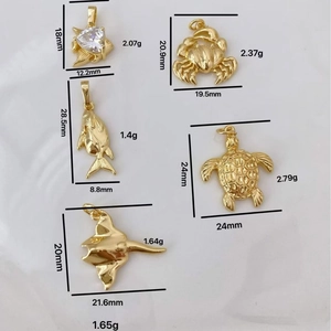 Goldene Halsketten mit Schildkröten Delphin Krebs und Fisch Anhängern für Damen
