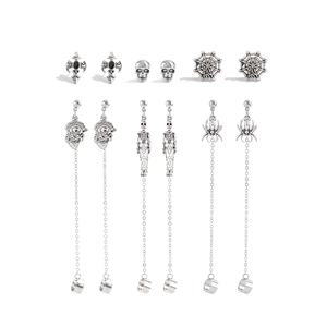 Set di orecchini gotici per Halloween con teschi, ragni e croci in metallo stile vintage