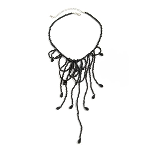 Gothic Halloween ketting met rode druppels en zwarte franje met kwastjes