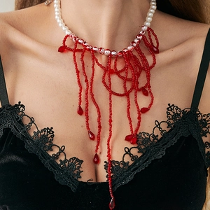 Gothic Bloeddruppel Kwastje Halsketting Voor Halloween Feest Vrouwen Imitatieparel Rijstkraal Rood Kristal Waterdruppel Sieraden