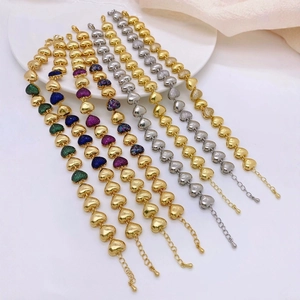 Bracelets à maillons en forme de cœur plaqués or 18 carats pour femmes avec chaîne réglable