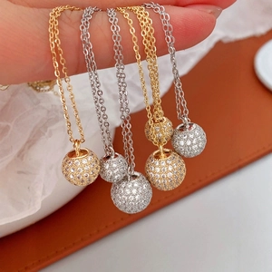 Μόδα Κολιέ από Χαλκό με Επιχρύσωση 18K για Γυναίκες Μινιμαλιστικό Κολιέ με Μενταγιόν Σφαίρα και Αψίδα από Κυβική Ζιρκονία Κομψό Δώρο Κοσμήματος