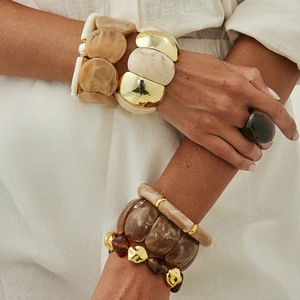 Vintage Marble Resin Elastic Bracelet For Women Boho Geometric Amber Swirl Chunky Bangle Gold Plated Accents Fashion Jewelry