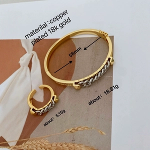 Luxuriöses 18k vergoldetes Kettenschmuck-Set mit Armreif und offenem Ring für Damen