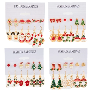 Weihnachtliche Ohrring-Sets mit Weihnachtsmann, Rentier und Schneeflocken in Emaille