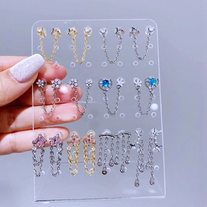 Ohrknorpel-Stecker-Set aus Titanstahl mit Kettenquasten und Zirkonia-Formen