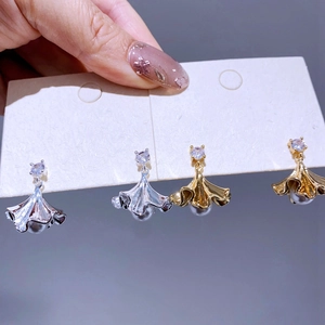 Mode Plissee Ginkgo Blatt Künstliche Perlen Ohrhänger Mit 925 Sterlingsilber Ohrstecker-Stift Gold Silber Vergoldetes Kupfer Zirkonia Schmuck Damen