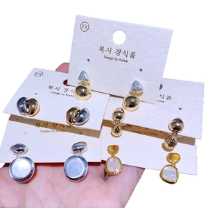 Minimalistisches geometrisches Ohrring-Set in Gold und Silber mit 925er Silberstift
