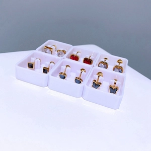 Minimalistische Titanstahl Zirkonia Ohrstecker Gold Beschichtet Herz Schmetterling Quadrat Schraubverschluss Piercing Schmuck Damen