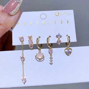 Boucles d'Oreilles de Luxe en Cuivre avec Tige en Or 14k Cœur Zircon Fleur Gland Collection de Bijoux Rose Violet Or