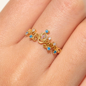 Verstellbarer Prinzessinnen-Kürbis-Kutschenring, goldbeschichtet mit blauen Zirkonia