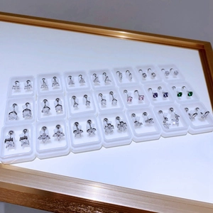 Funkelndes Zirkonia-Ohrstecker-Set mit robustem Edelstahl-Schraubverschluss für Damen