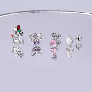 4er-Set Knorpelstecker aus Edelstahl mit Hirsch-, Schmetterlings-, Herz- und Sterndesign
