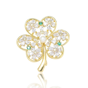 Élégante Broche Fleur Cœur Trèfle Pour Femmes Cuivre Zircon Imitation Künstliche Perle Épingle de Sûreté Dorée Bijoux